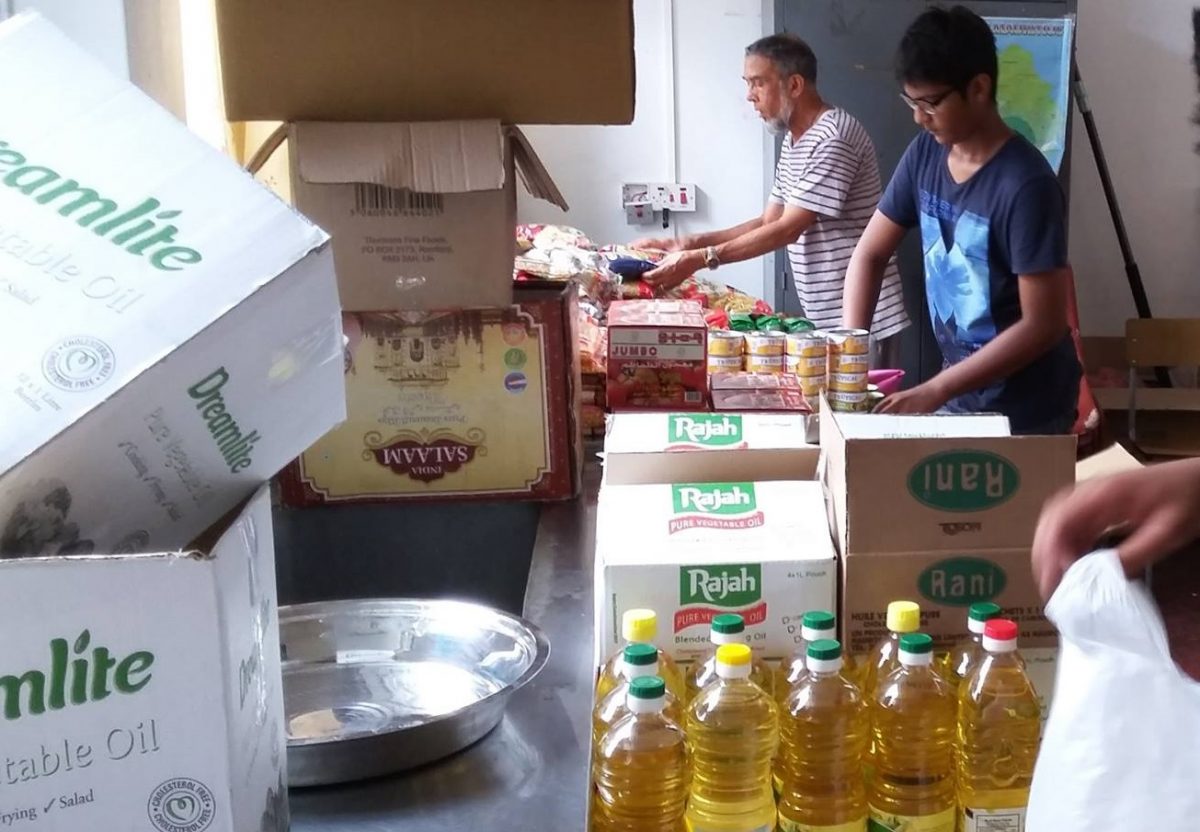 SOLIDARITY 2015-2016: Maison Dawah distributes 305 food packs.